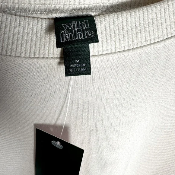 NWT, Never Worn - Womens Wild Fable Cropped Crewneck Sweatshirt - Cream - Medium - Picture 3 of 4